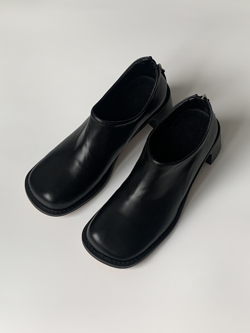 Round loafer (3 col)